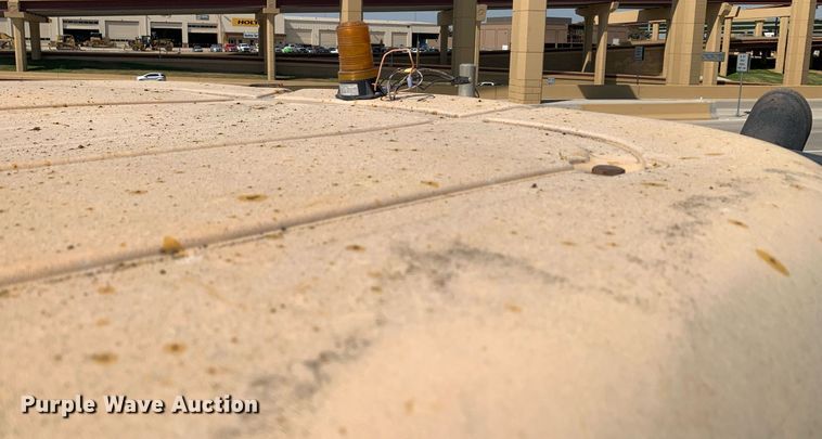 image for item JT9685 2012 John Deere  744K wheel loader