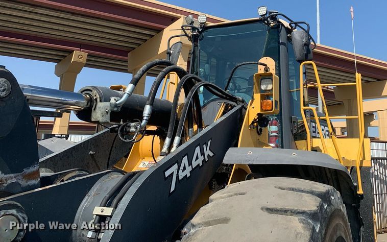 image for item JT9685 2012 John Deere  744K wheel loader