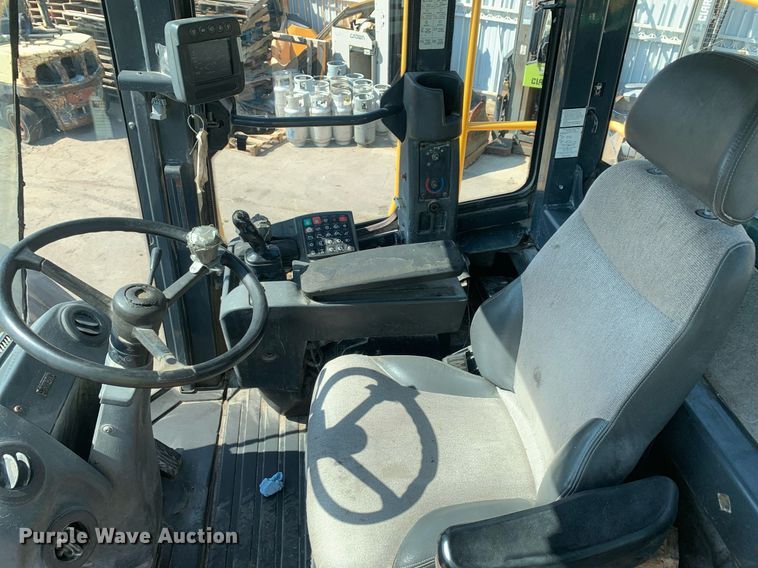 image for item JT9685 2012 John Deere  744K wheel loader