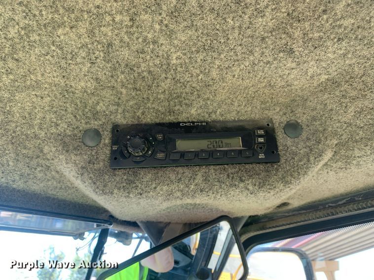 image for item JT9685 2012 John Deere  744K wheel loader