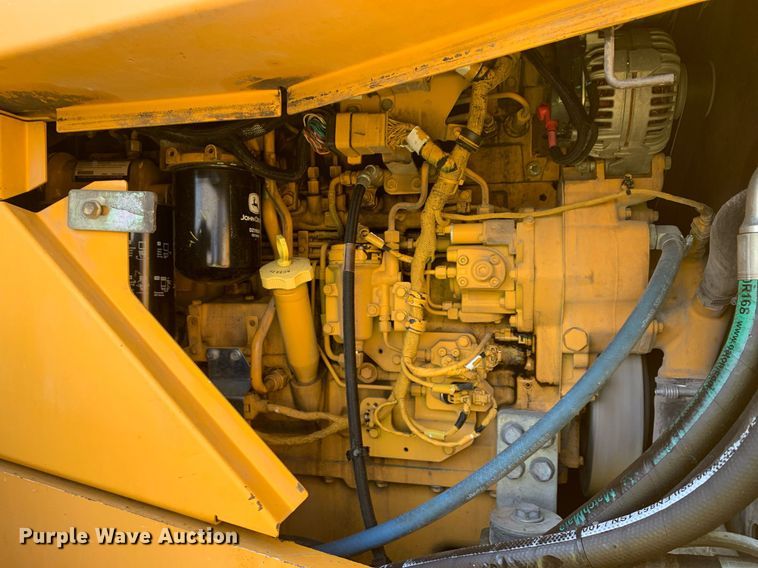 image for item JT9685 2012 John Deere  744K wheel loader