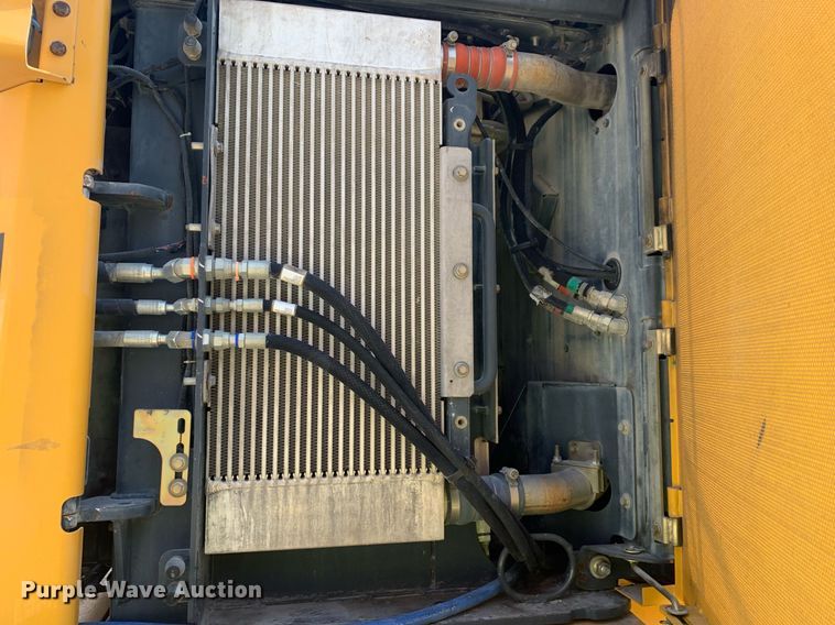 image for item JT9685 2012 John Deere  744K wheel loader