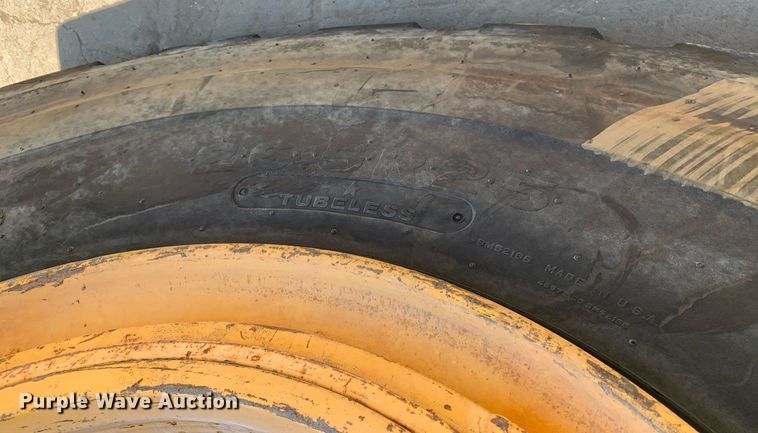 image for item JT9685 2012 John Deere  744K wheel loader