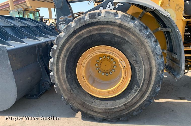 image for item JT9685 2012 John Deere  744K wheel loader