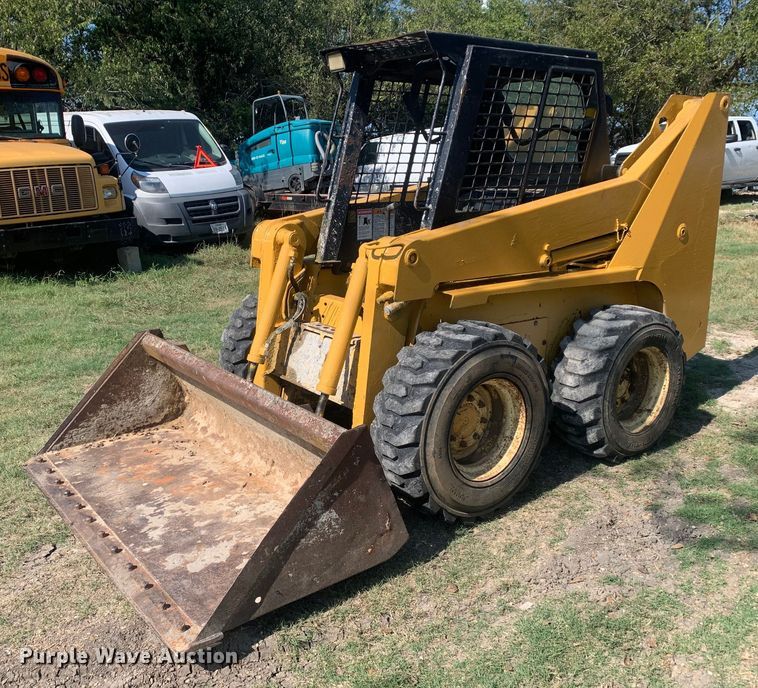 image for item JT9700 Gehl skid steer loader