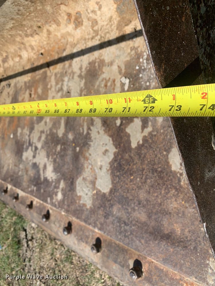 image for item JT9700 Gehl skid steer loader