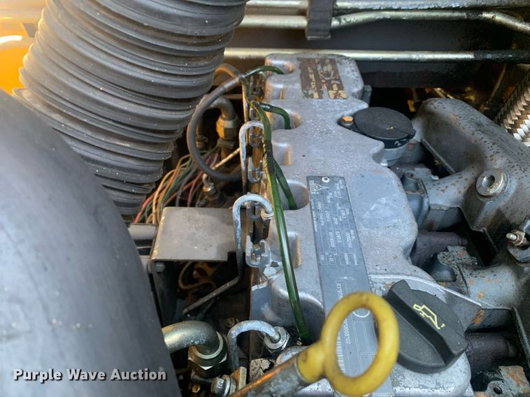 image for item JT9700 Gehl skid steer loader