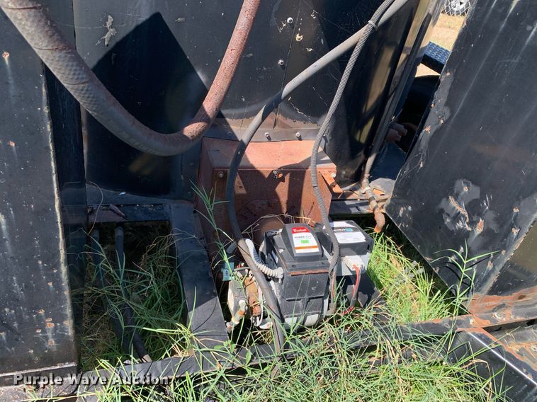 image for item JT9740 2006 Crafco EZ 400 D melter applicator