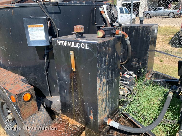 image for item JT9740 2006 Crafco EZ 400 D melter applicator