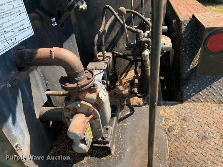 image for item JT9740 2006 Crafco EZ 400 D melter applicator