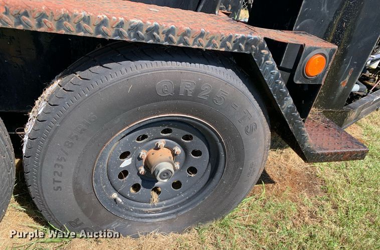 image for item JT9740 2006 Crafco EZ 400 D melter applicator