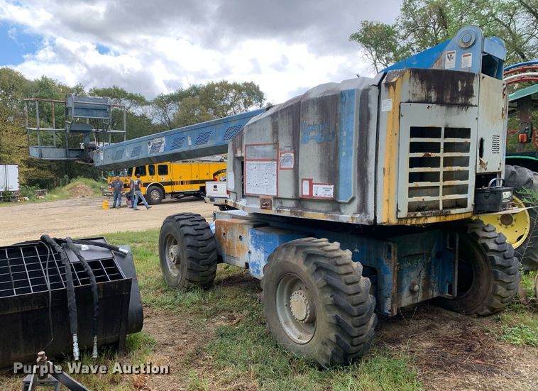image for item JT9744 1992 Genie S-60 boom lift