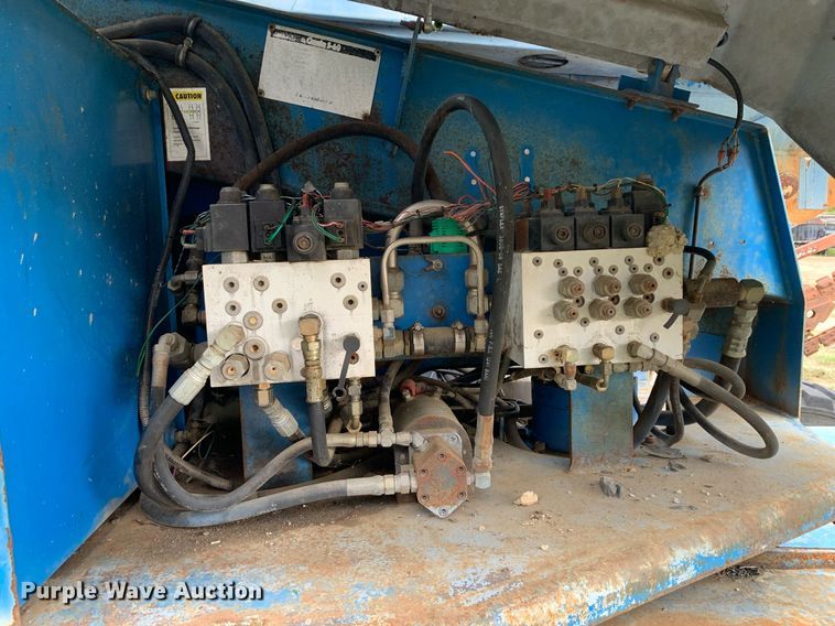 image for item JT9744 1992 Genie S-60 boom lift