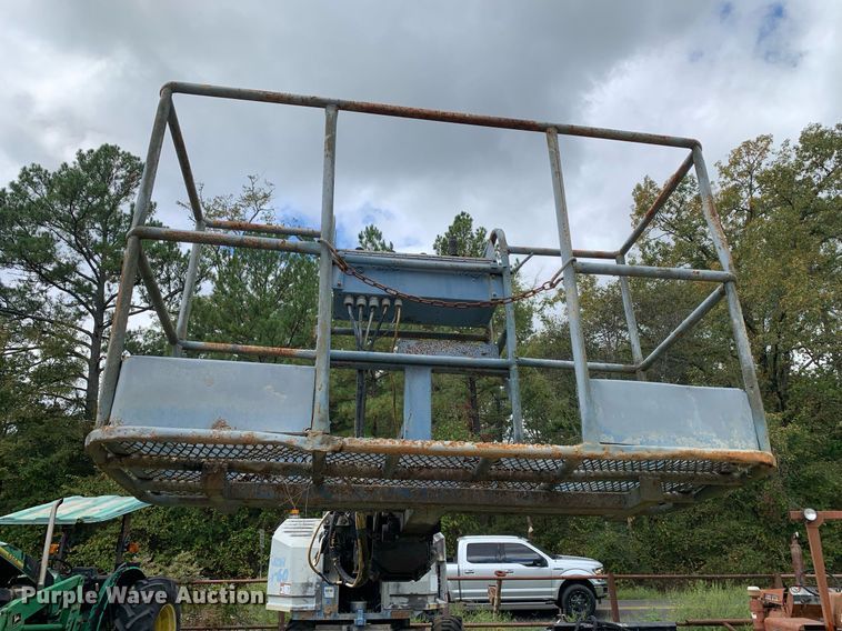 image for item JT9744 1992 Genie S-60 boom lift