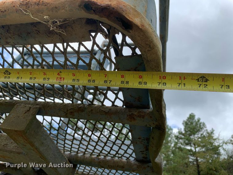 image for item JT9744 1992 Genie S-60 boom lift