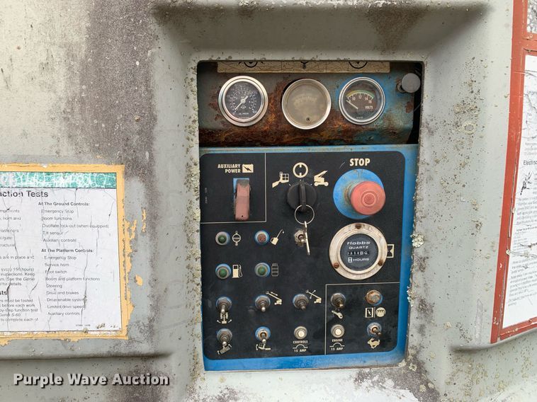 image for item JT9744 1992 Genie S-60 boom lift