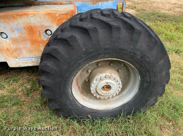 image for item JT9744 1992 Genie S-60 boom lift