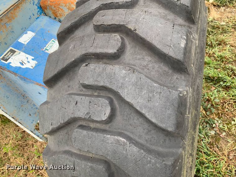 image for item JT9744 1992 Genie S-60 boom lift