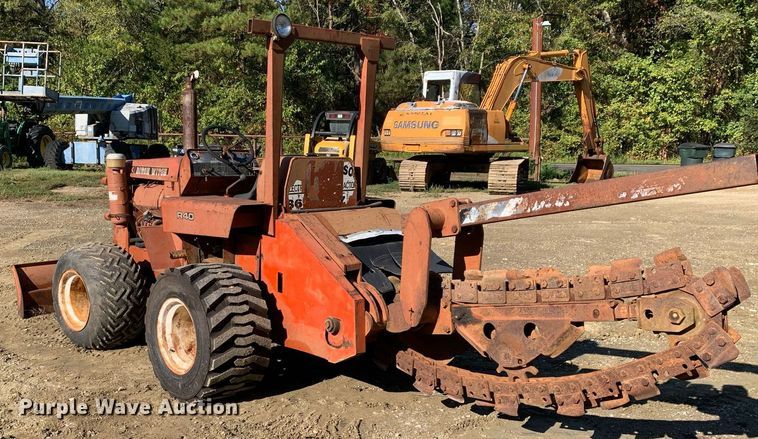 image for item JT9748 Ditch Witch  R40 trencher