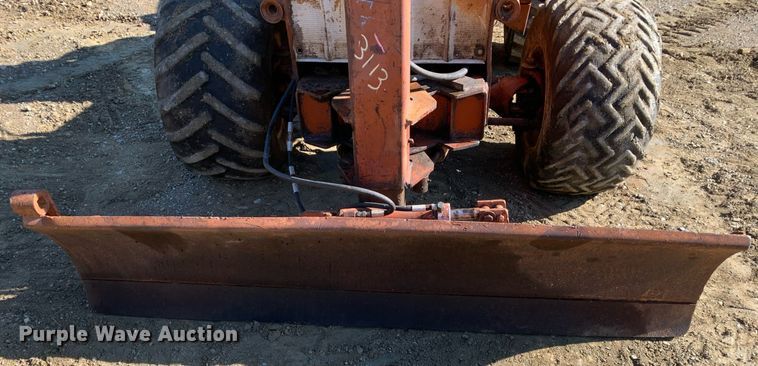 image for item JT9748 Ditch Witch  R40 trencher