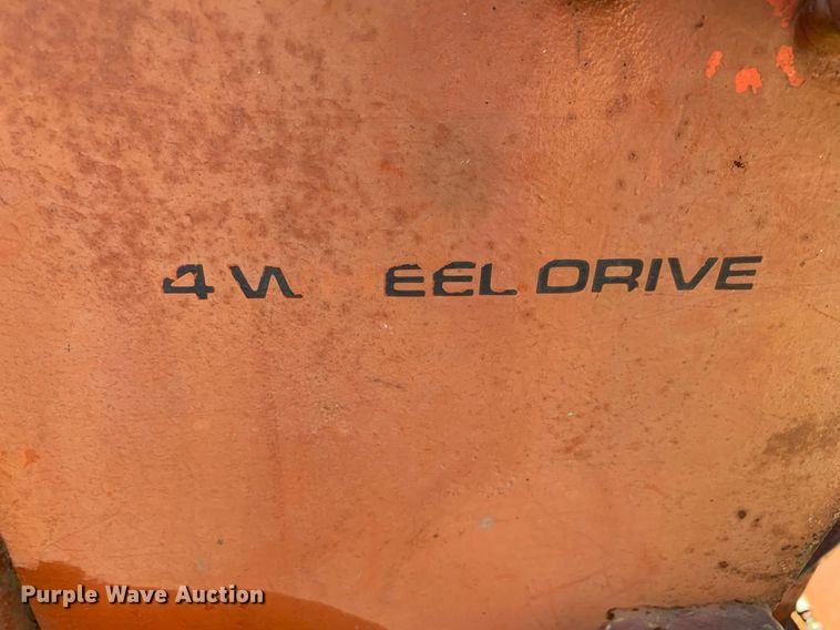 image for item JT9748 Ditch Witch  R40 trencher