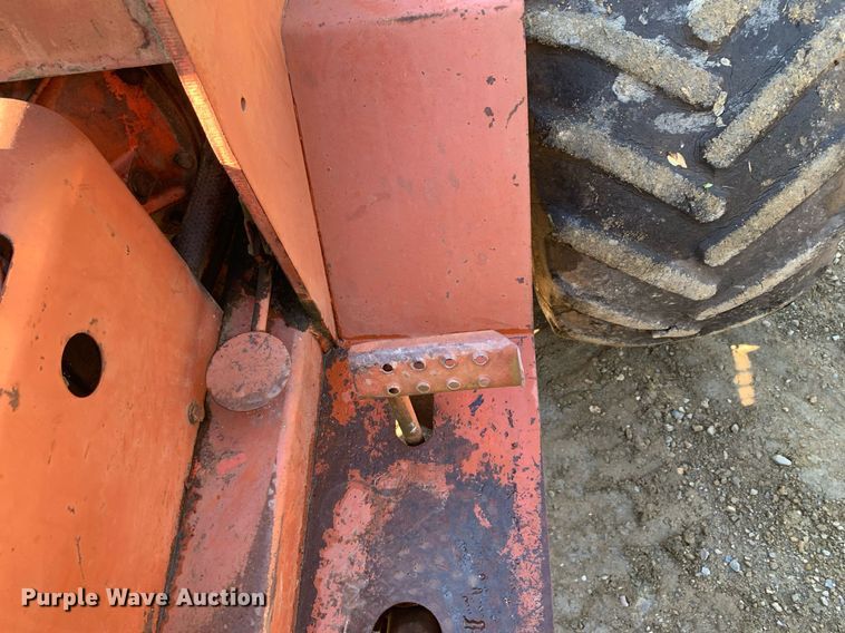 image for item JT9748 Ditch Witch  R40 trencher