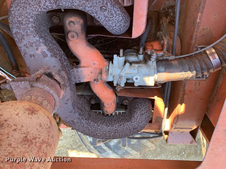 image for item JT9748 Ditch Witch  R40 trencher