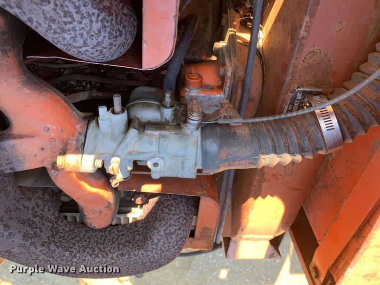 image for item JT9748 Ditch Witch  R40 trencher