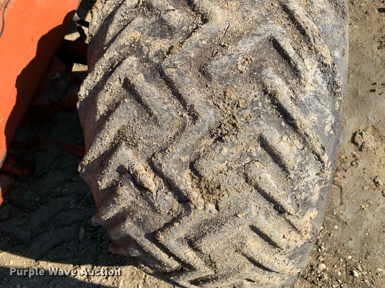 image for item JT9748 Ditch Witch  R40 trencher