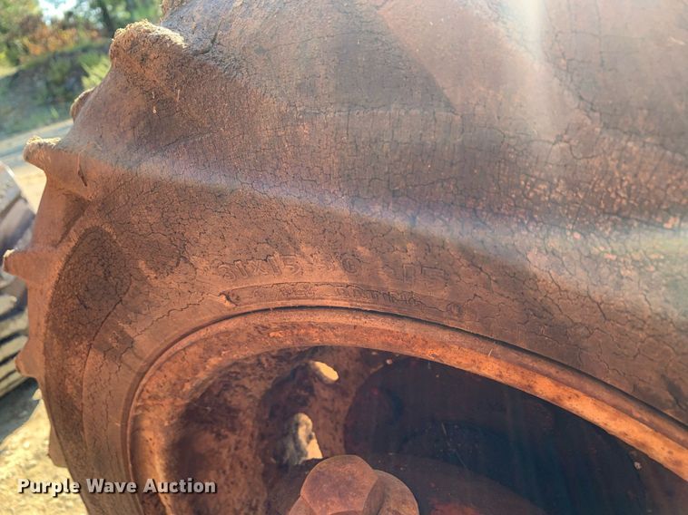 image for item JT9748 Ditch Witch  R40 trencher