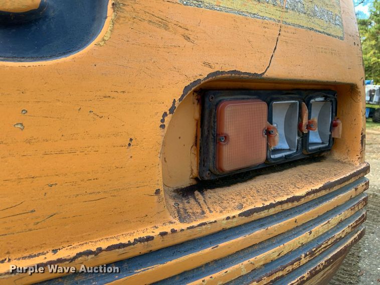 image for item JT9749 1998 Samsung 130 excavator