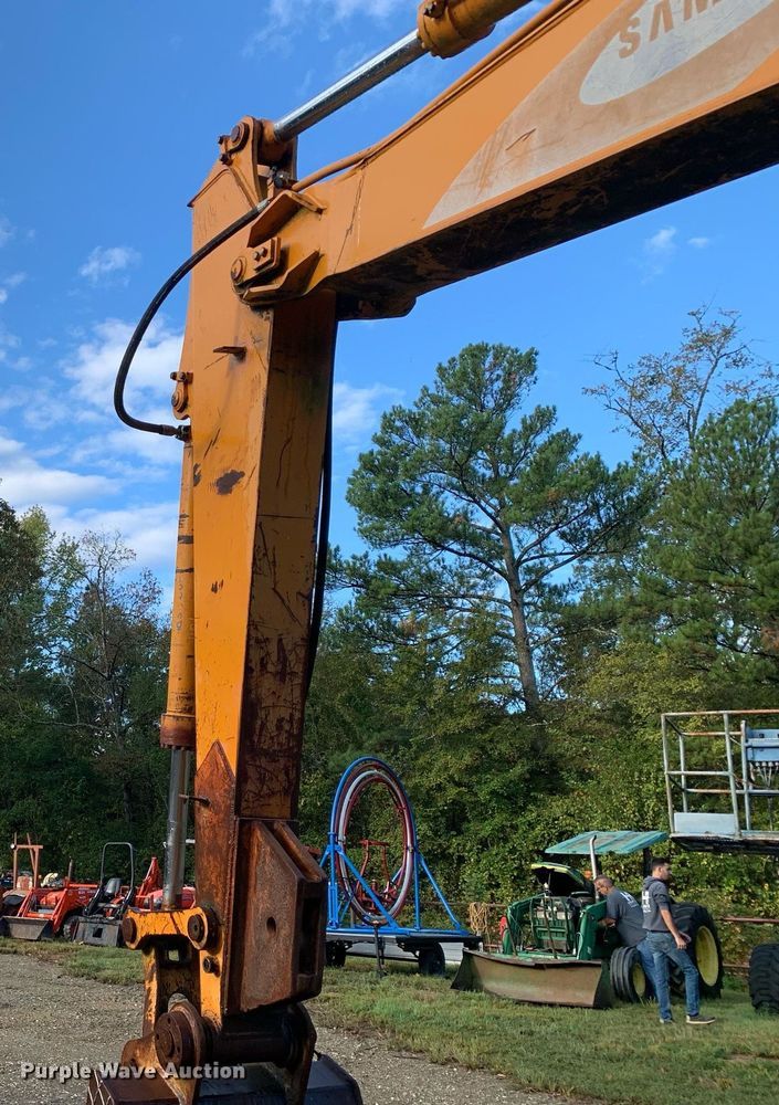 image for item JT9749 1998 Samsung 130 excavator