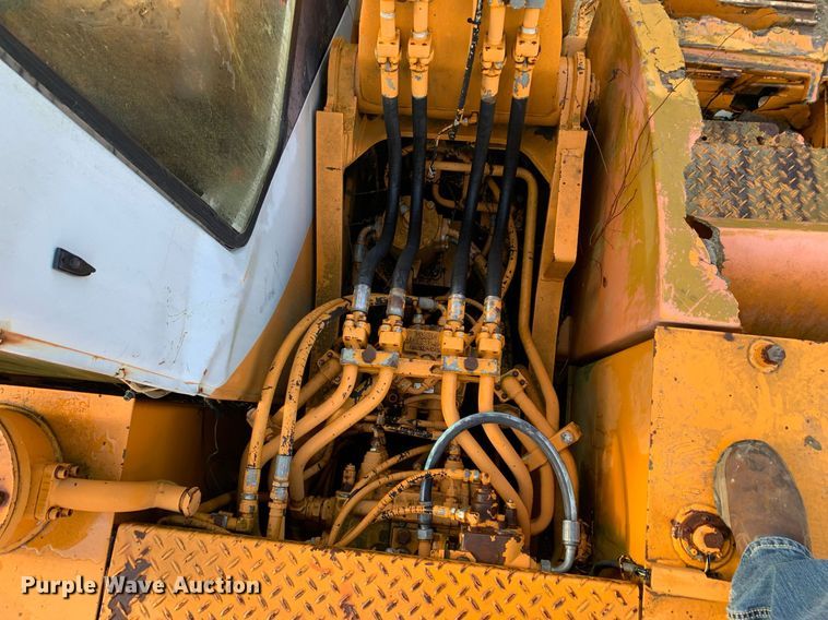 image for item JT9749 1998 Samsung 130 excavator