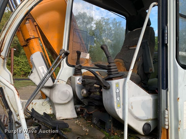 image for item JT9749 1998 Samsung 130 excavator