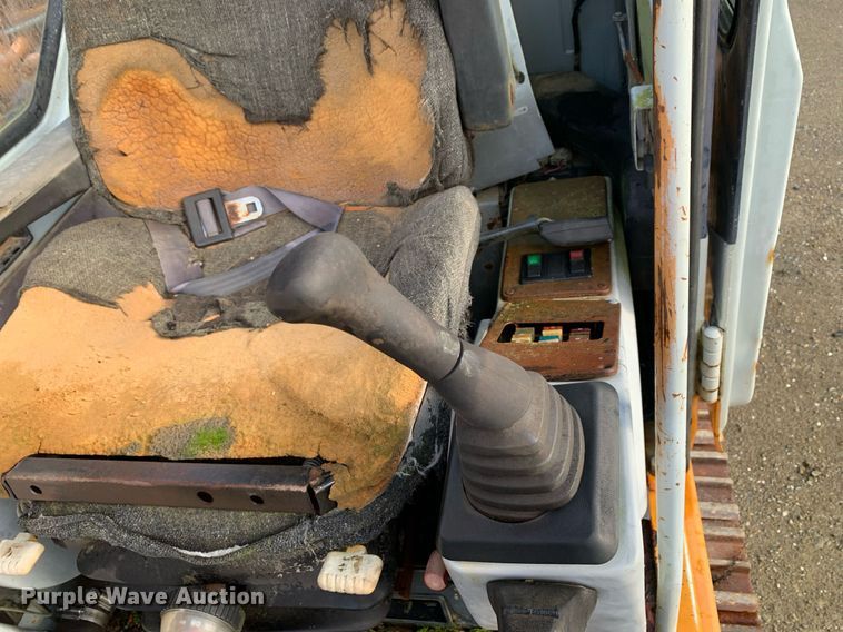 image for item JT9749 1998 Samsung 130 excavator