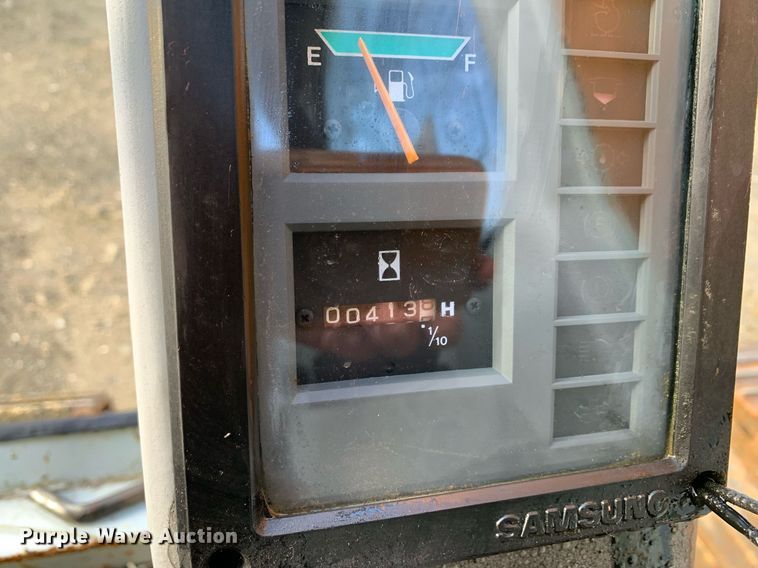 image for item JT9749 1998 Samsung 130 excavator