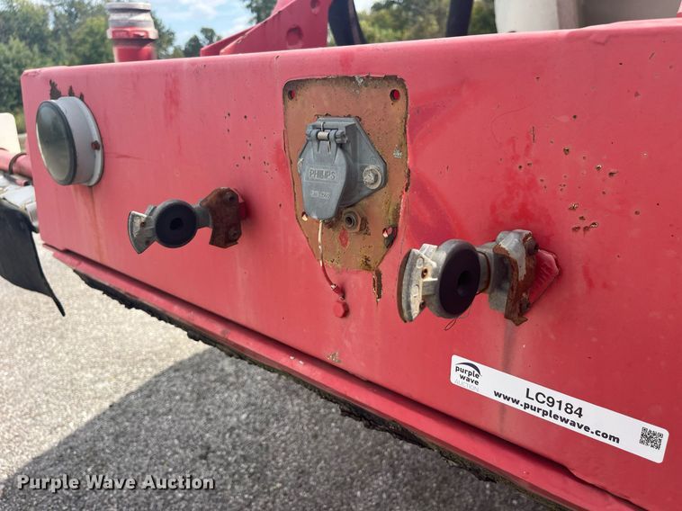 image for item LC9184 1978 Fruehauf HAP-F2-J 985 tank trailer