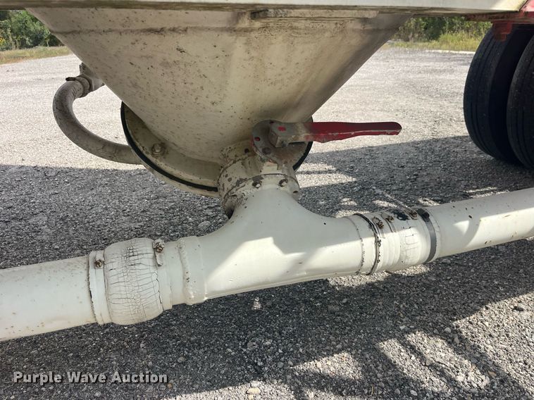 image for item LC9184 1978 Fruehauf HAP-F2-J 985 tank trailer