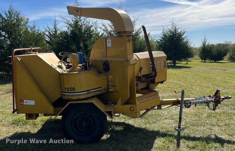 image for item LC9227 Veermer 1250 wood chipper