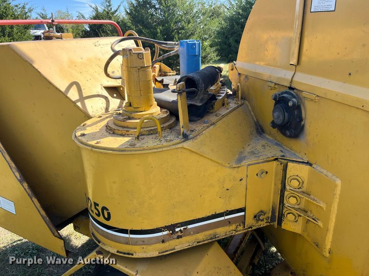 image for item LC9227 Veermer 1250 wood chipper