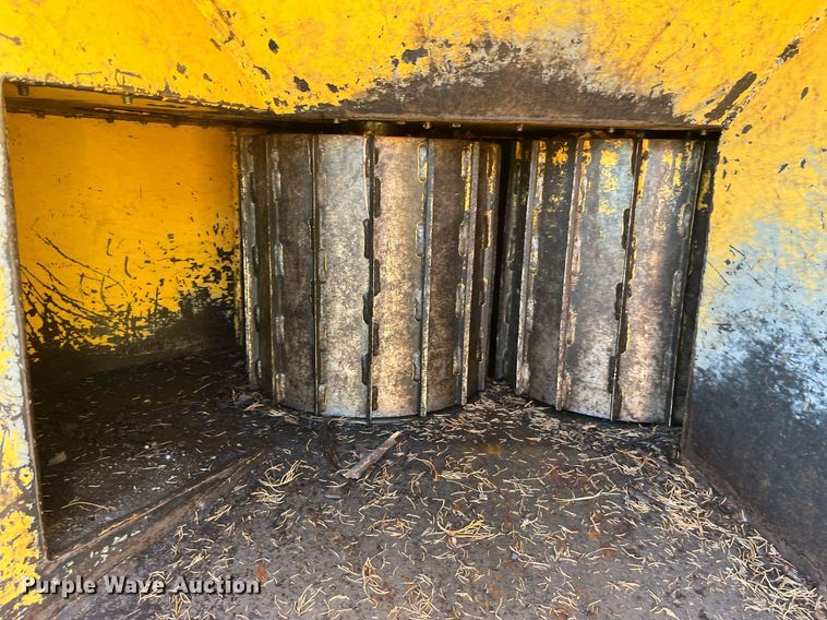 image for item LC9227 Veermer 1250 wood chipper