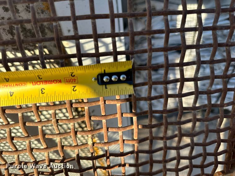 image for item LR9474 (3) screen decks