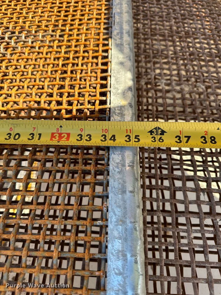 image for item LR9474 (3) screen decks