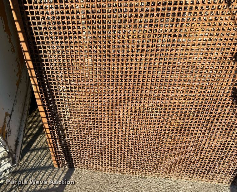 image for item LR9474 (3) screen decks