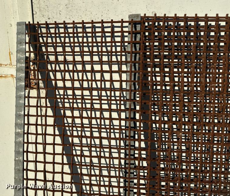 image for item LR9475 (2) screen decks 