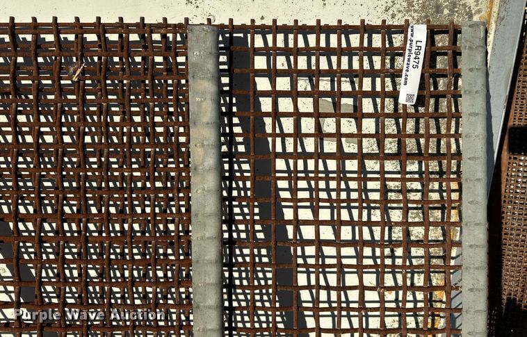 image for item LR9475 (2) screen decks 