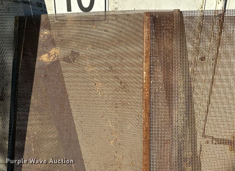 image for item LR9476 (3) screen decks