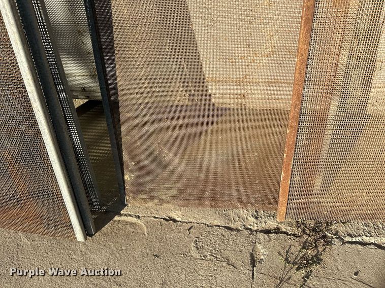 image for item LR9476 (3) screen decks