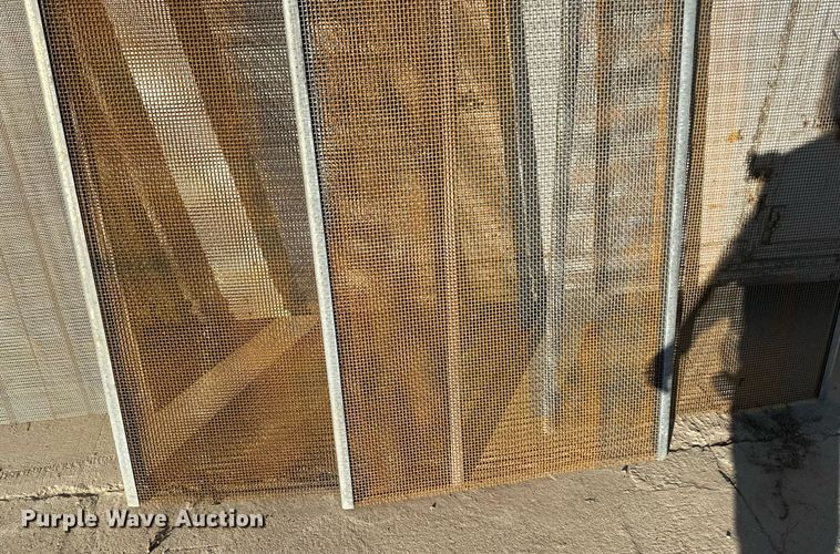 image for item LR9477 (4) screen decks 