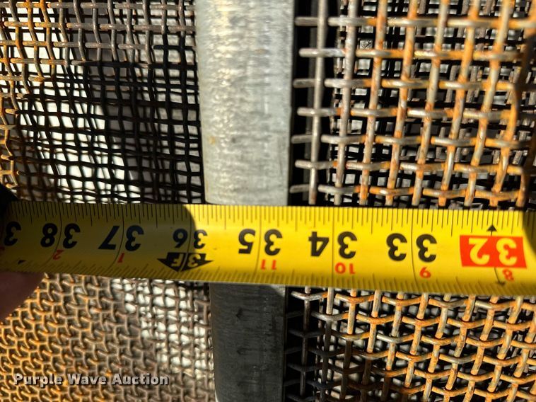 image for item LR9477 (4) screen decks 